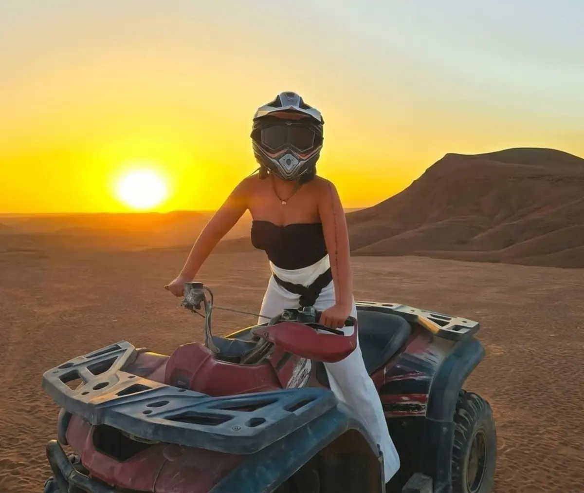 Agafay Desert Quad Bike, Camel Ride & Dinner Show 3